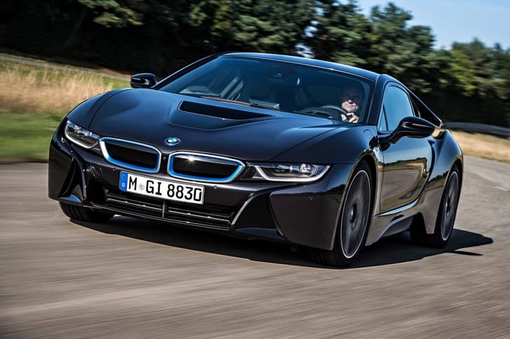 New BMW i8 supercar photo gallery